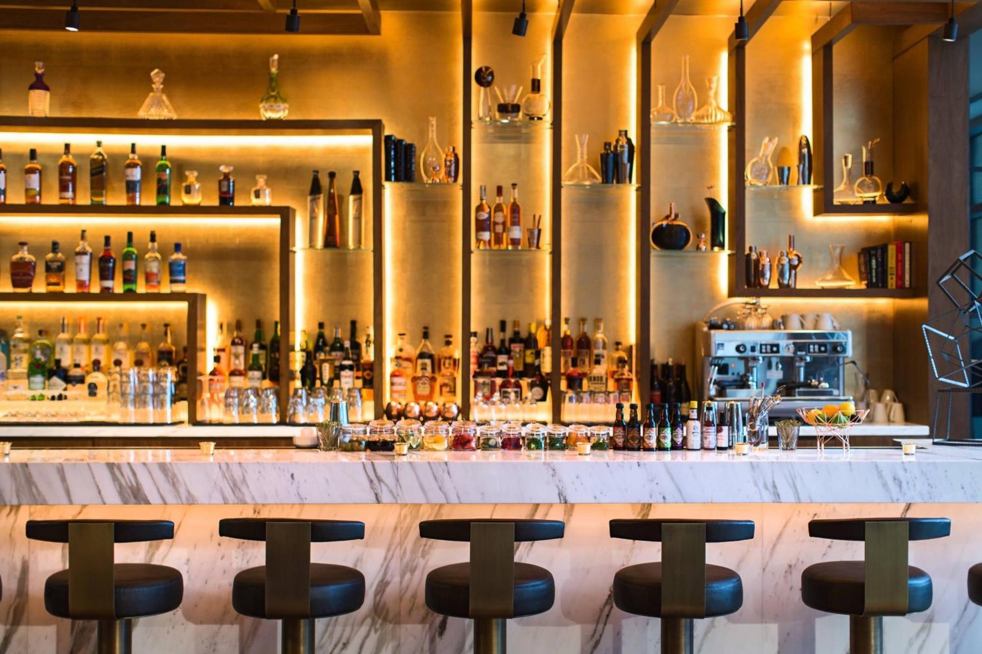 Renaissance New York Midtown Hotel Екстериор снимка